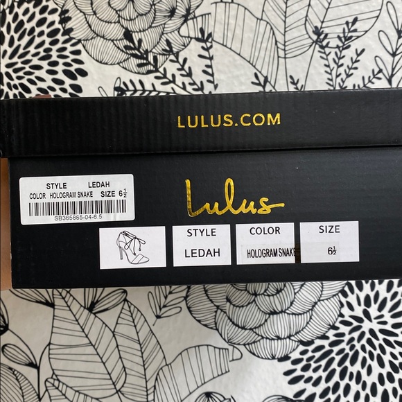 Lulu’s hologram snake print strappy heels - Picture 7 of 7